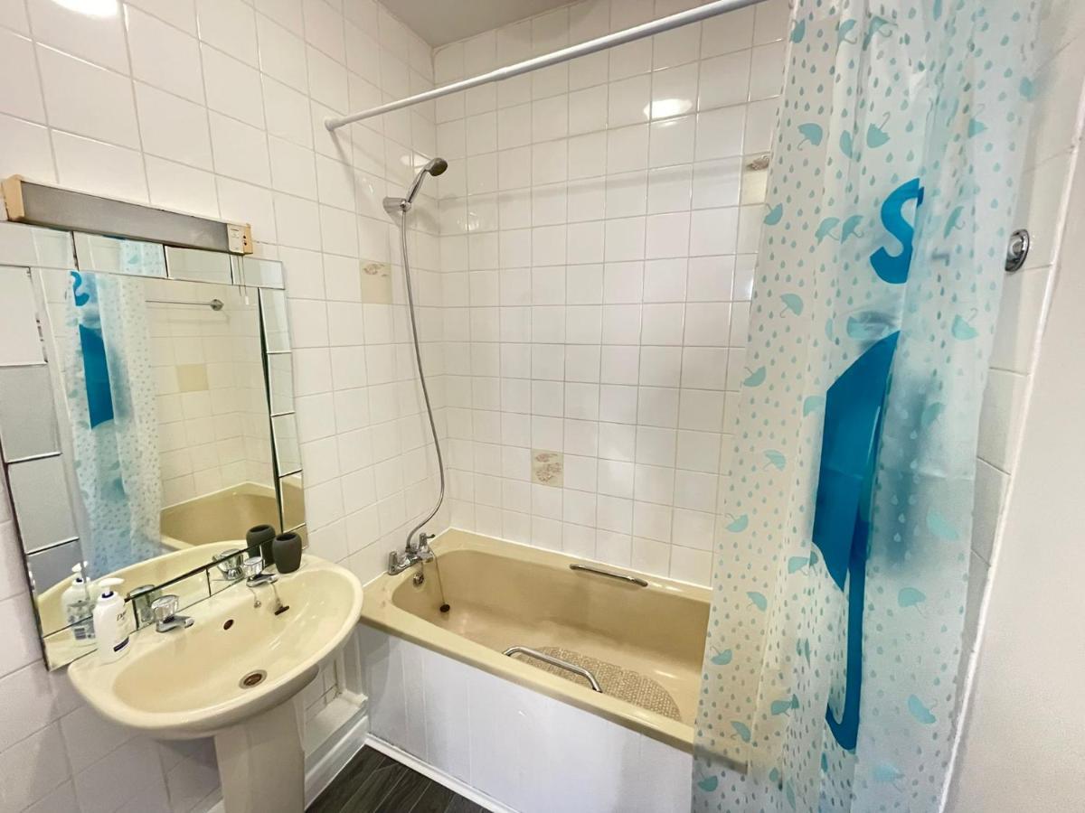Large Ground Floor Studio Holiday Apartment Skegness - Flat 12 Bagian luar foto
