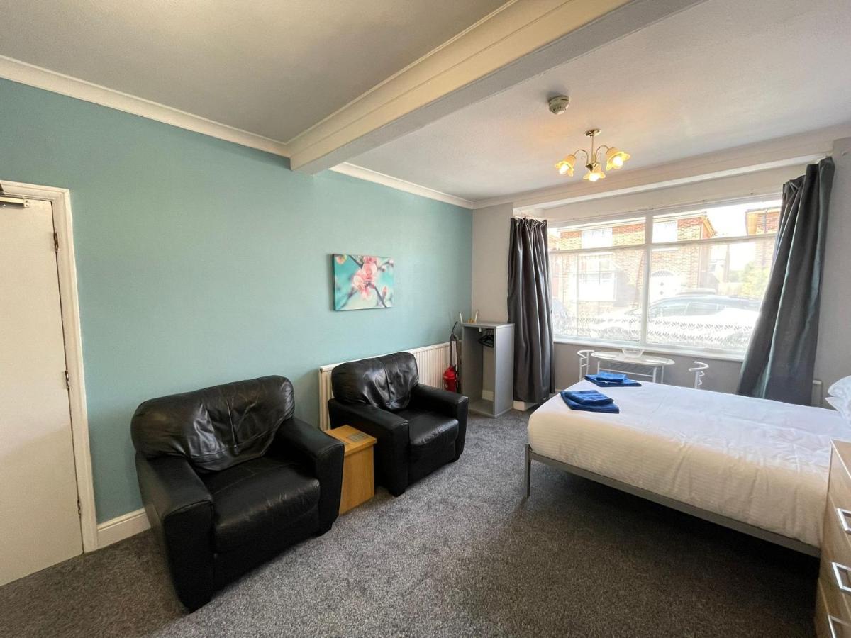 Large Ground Floor Studio Holiday Apartment Skegness - Flat 12 Bagian luar foto